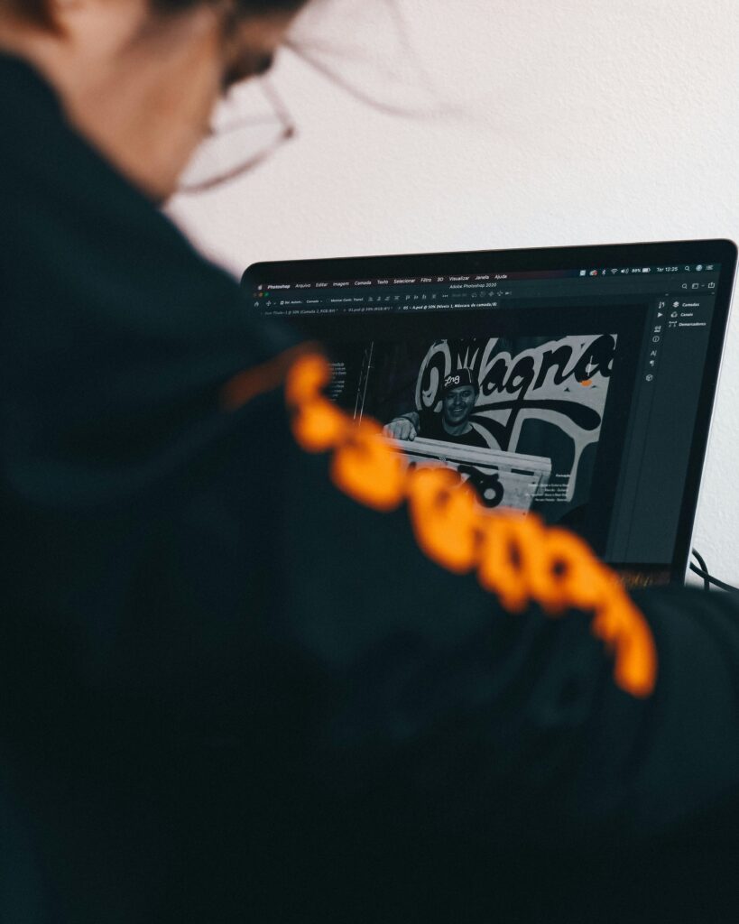thamara maura dgbht9hc1ue unsplash